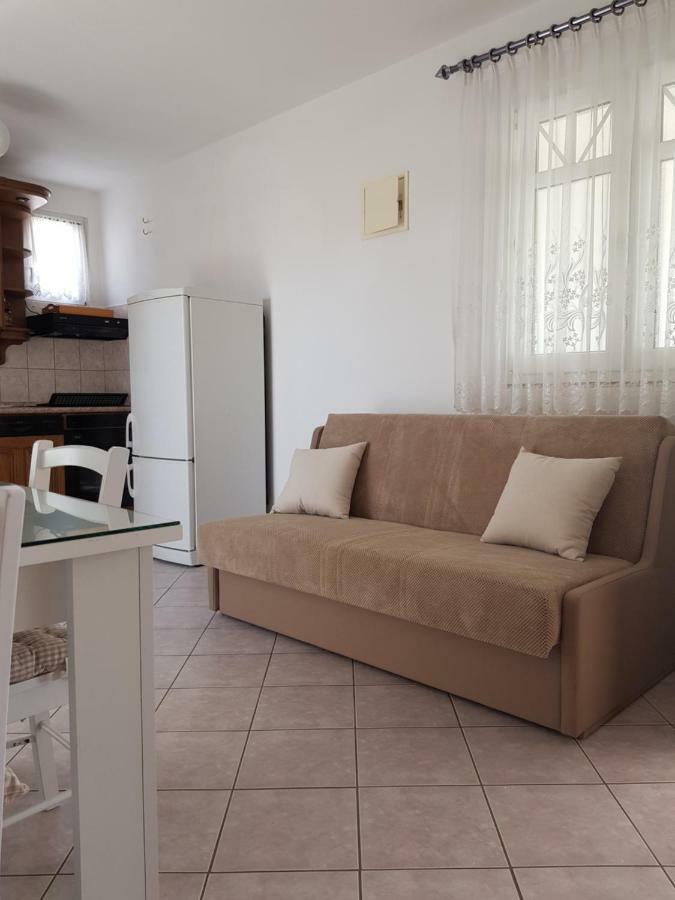 Apartments Marijeta Vir Exterior photo